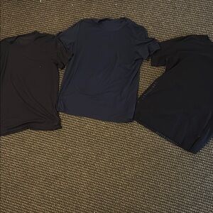 Lululemon Athletica Black and Blue Short Sleeve Tees